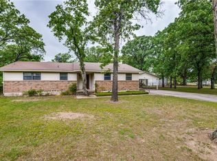 105 Surveyors Rd, Aubrey, TX 76227