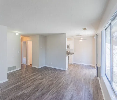 Floor plan 2 Bed 1 Bath