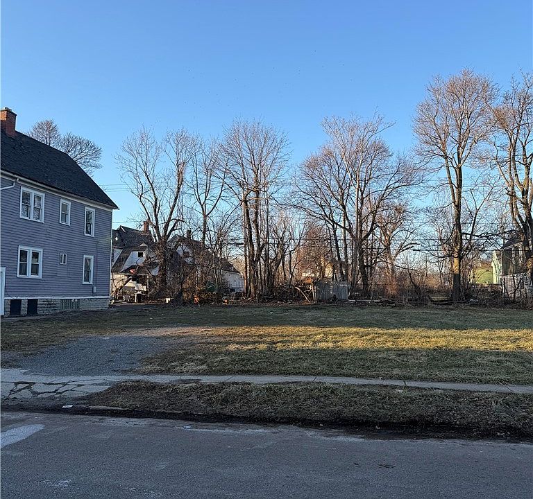 1st image of 234 Riley St #72