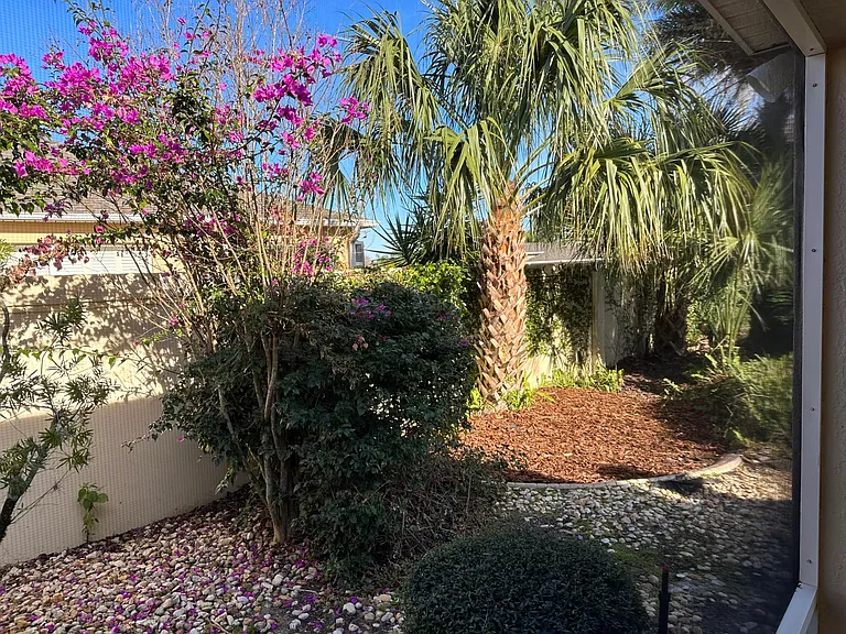 2071 Westchester Way — Photo 41
