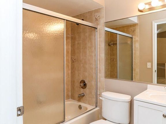 4th image of 20806 SW 85th Ct