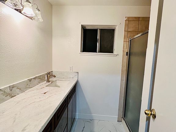 5th image of 36799 Burdick St
