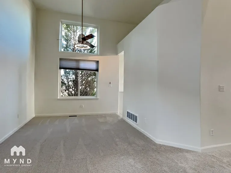 5965 S Waco St — Photo 4