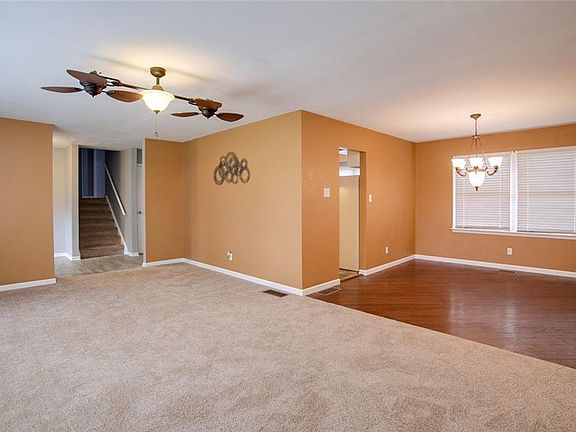 5th image of 2455 Rosewood Dr