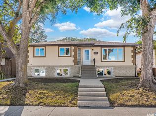 517 O Avenue N, Saskatoon, SK S7L 2V4