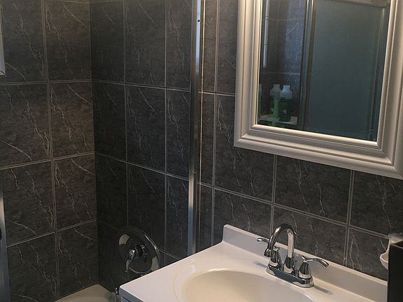 4th image of 10930 Abraham Dr