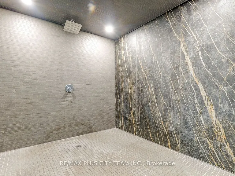 251 Manitoba St #501 — Photo 22
