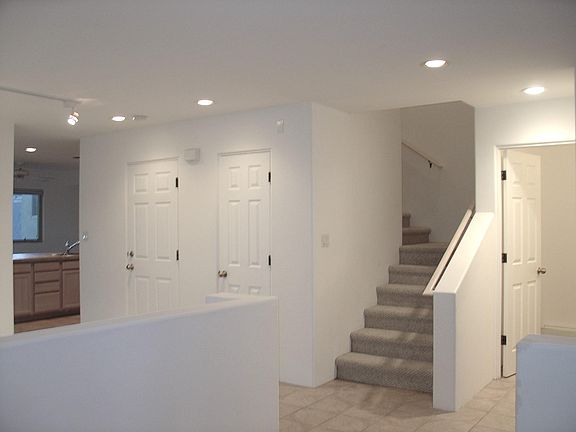 3rd image of 4735 Esperanza