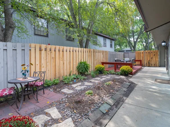 2430 Unity Ave N, Golden Valley, MN 55422