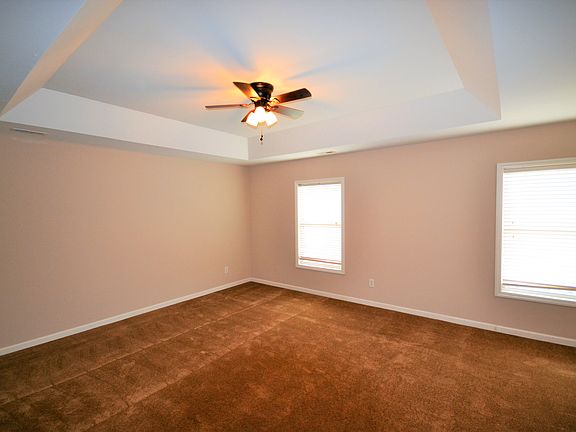 4th image of 1306 Silver Dr