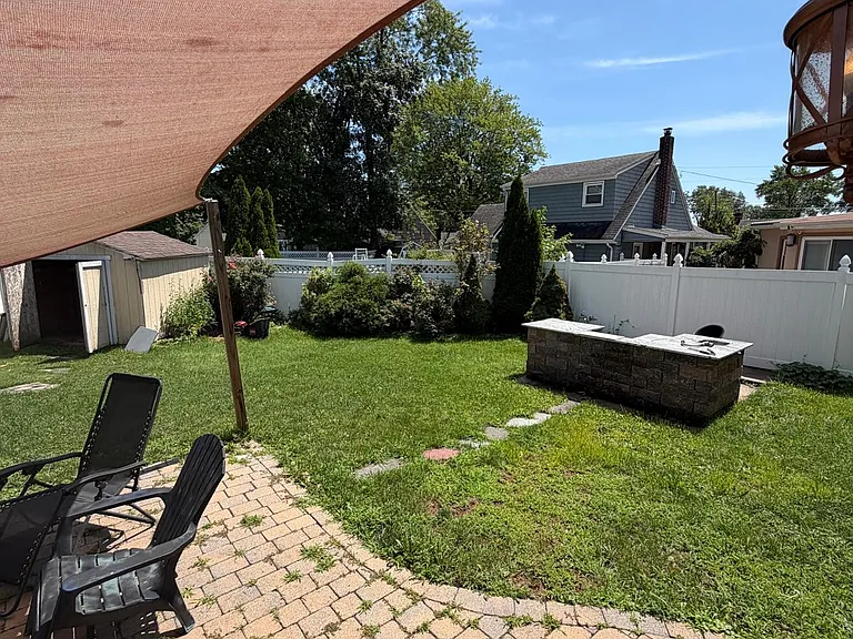 303 West Ln #1 — Photo 2