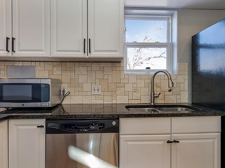 4290 Knox Ct — Photo 13