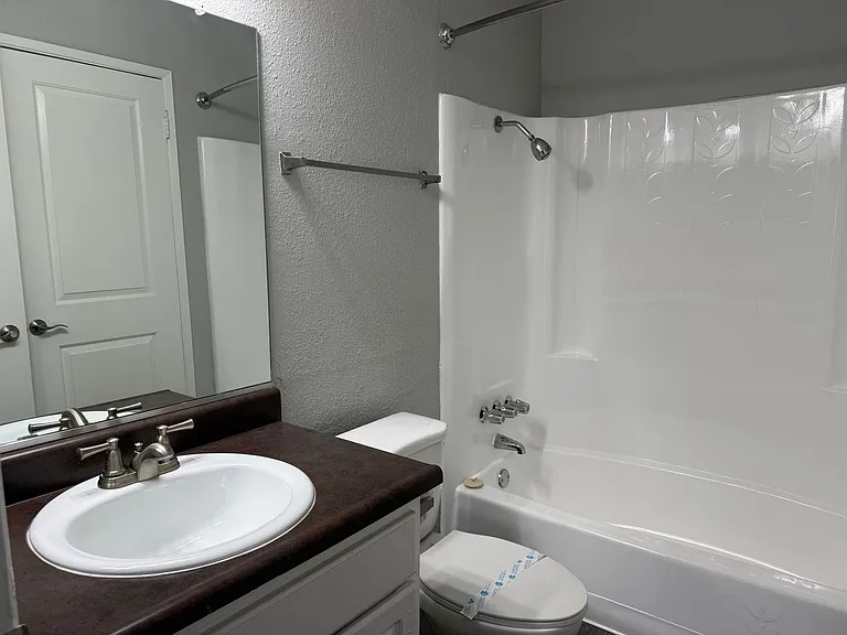 West Fifth Apartments — Photo 149