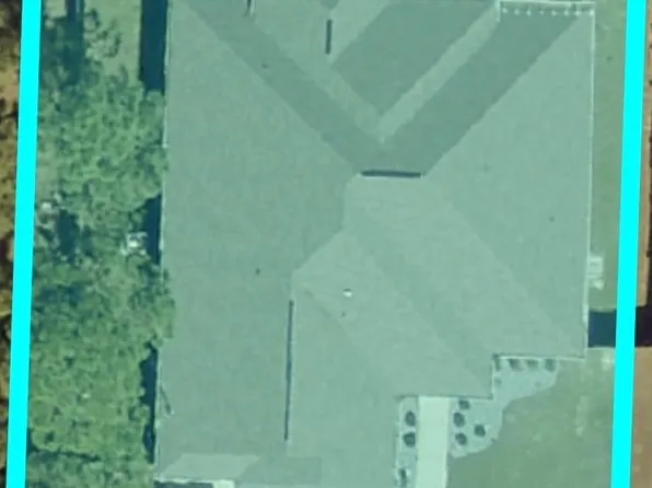 9150 Ridge Dr, Navarre, FL 32566