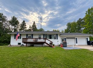 40427 State Highway 313, Warroad, MN 56763