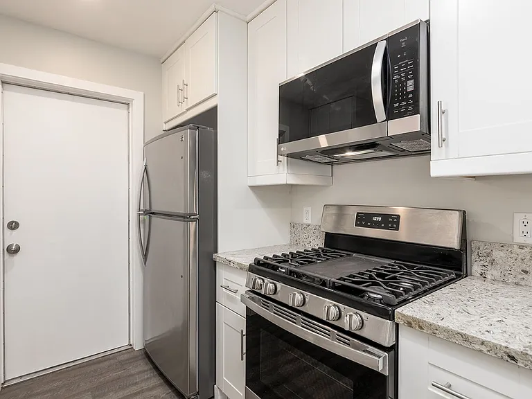 527 Garfield St #1 — Photo 10