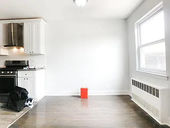 Rented by MAC Realty NY