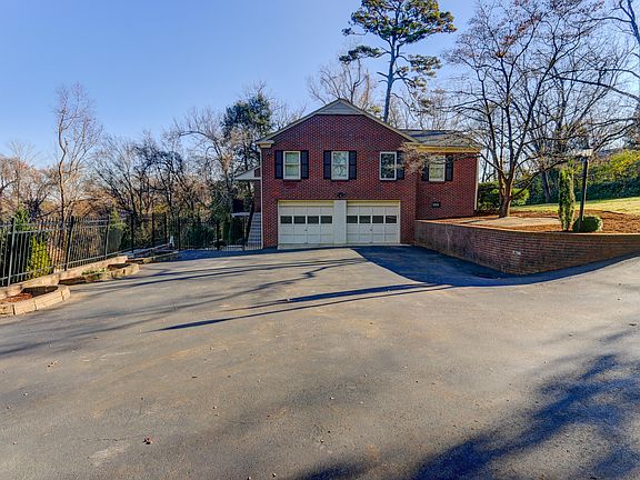 5th image of 3413 Kingston Pike