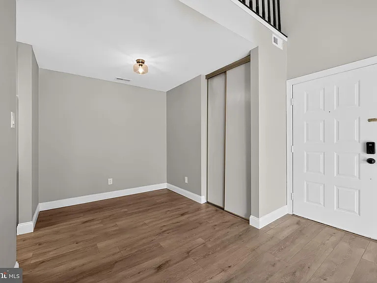 306 The Woods — Photo 2