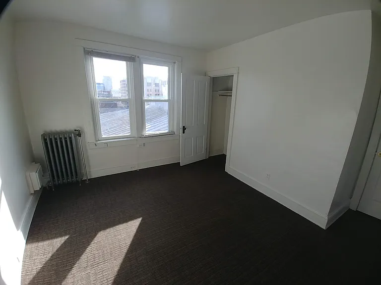 34 E Walnut St #C — Photo 29