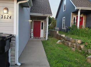 3624 SW Chelsea Dr, Topeka, KS 66614