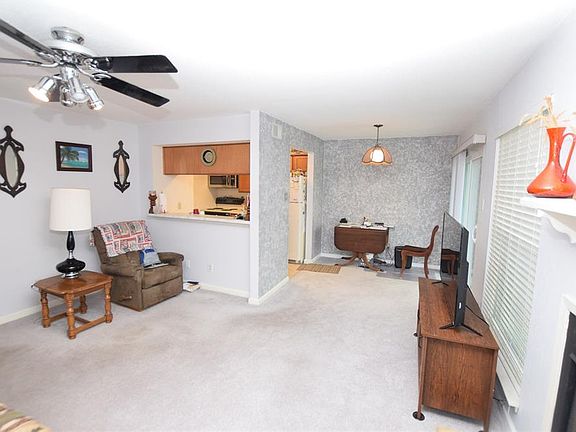 4th image of 18519 Egret Bay Blvd APT 1409