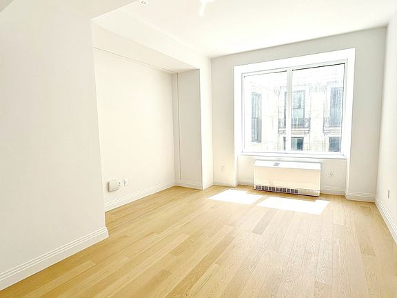 3rd image of 1 Wall St APT 1022