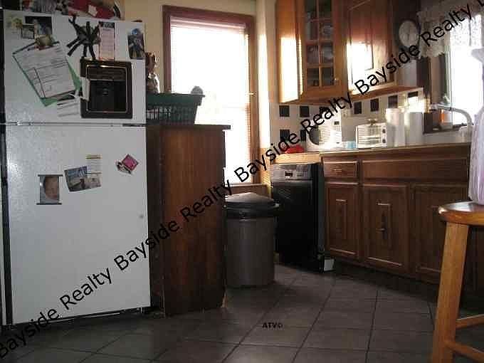 2nd image of 203 3rd St #Second