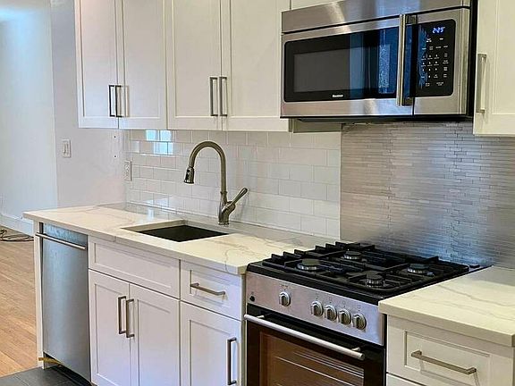 4th image of 35 Morton St APT 8