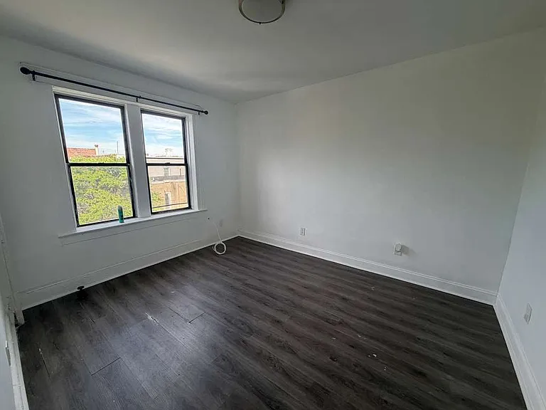 204-206 60th St #20A — Photo 5