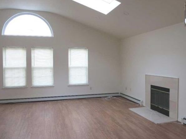 (undisclosed Address)