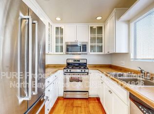 2713 Lakeview Dr, Santa Rosa, CA 95405