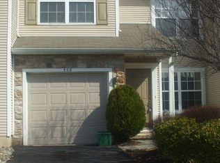 508 Coachwood Ct, Newtown, PA 18940