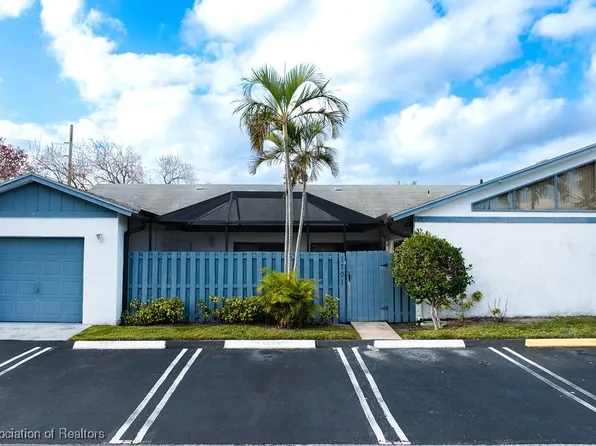 1701 Timberlane Cir, Greenacres, FL 33463