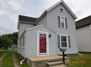 420 E 5th St, Dover, OH