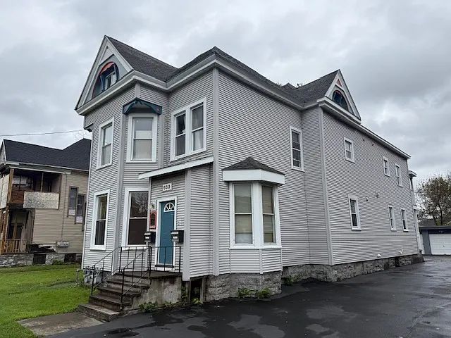 633 W Onondaga St — Photo 26
