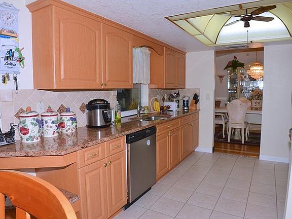 2nd image of 23048 Gray Ave