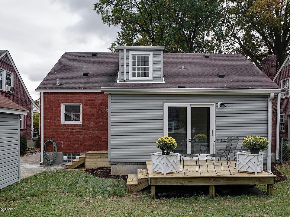 2nd image of 1021 Greenleaf Rd