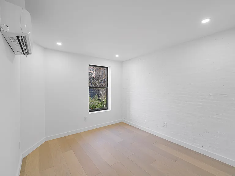 243 E 31st St #1 — Photo 7