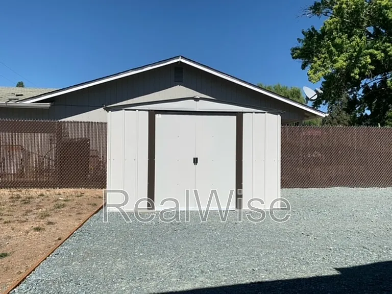 926 1/2 SW Greenwood Ave — Photo 13