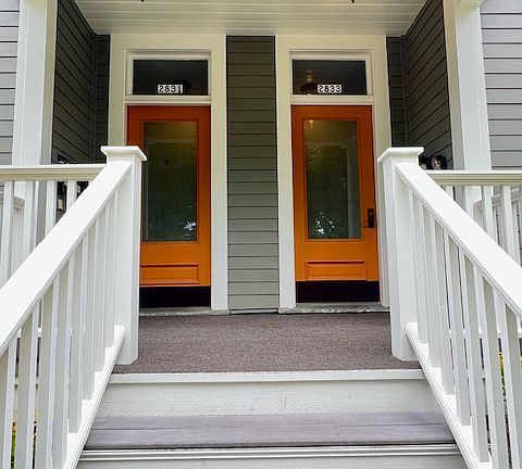 3rd image of 2833 NE Couch St