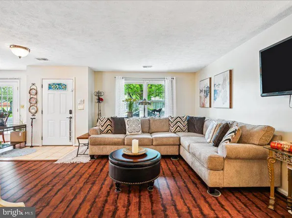 844 W Irvin Ave, Hagerstown, MD 21742