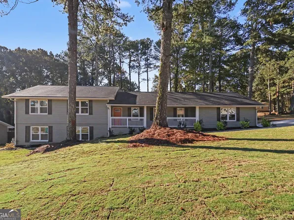 7535 Lowilla Ln, Lithonia, GA 30058