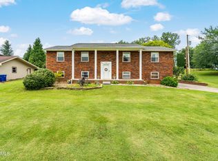 305 McFee Rd, Knoxville, TN 37934