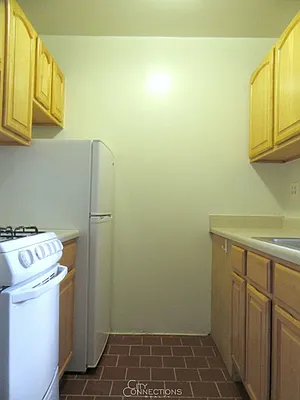 Rented by City Connections Realty | media 19