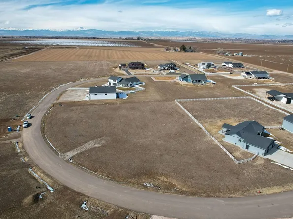 9411 Meadow Farms Dr, Milliken, CO 80543