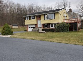 315 S Freeman St, Robesonia, PA 19551