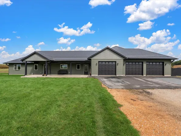 2530 Highway 136, Delmar, IA 52037
