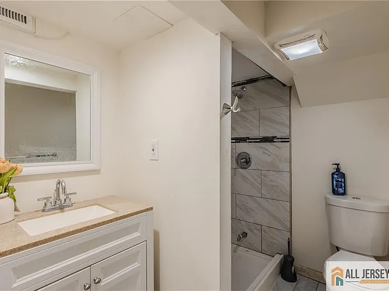 9 Haven Ter — Photo 20