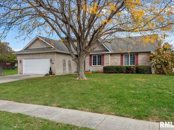 2104 Palo Alto Dr, Springfield, IL 62711
